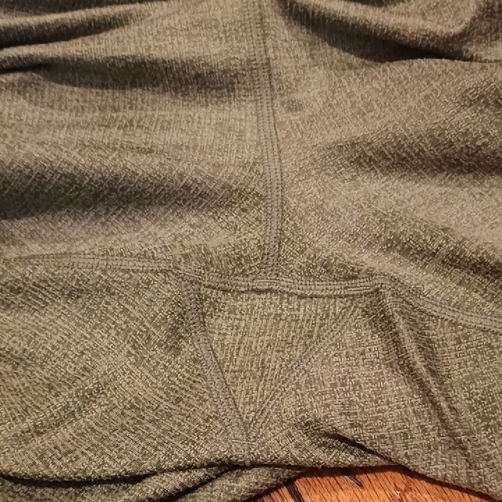 REI Green Leggings and Crop Top 2 Piece Set Women's Size Medium - Picture 6 of 7